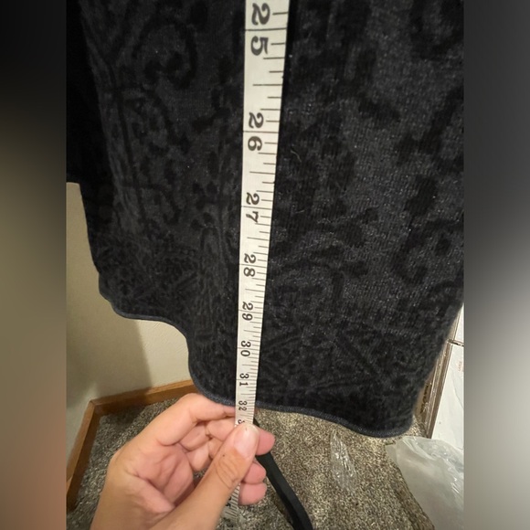 Cynthia Rowley long sweater jacket paisley print - Picture 8 of 10